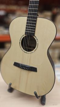 Preview: Kremona R35 Demo inkl. Kremona DLX Gig Bag